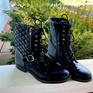 White mountain boots. Size 38.